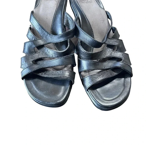 Dansko Slip on Strappy Sandals Size 39 black leather - Picture 2 of 12